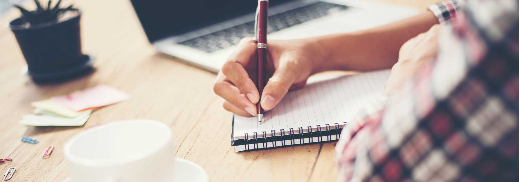 ליאת עברי עיני, כתיבה יוצרת – מה עושים עם הדף הריק?